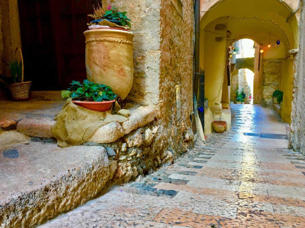 Le Torri Riviera Holiday Albenga Ngoại thất bức ảnh