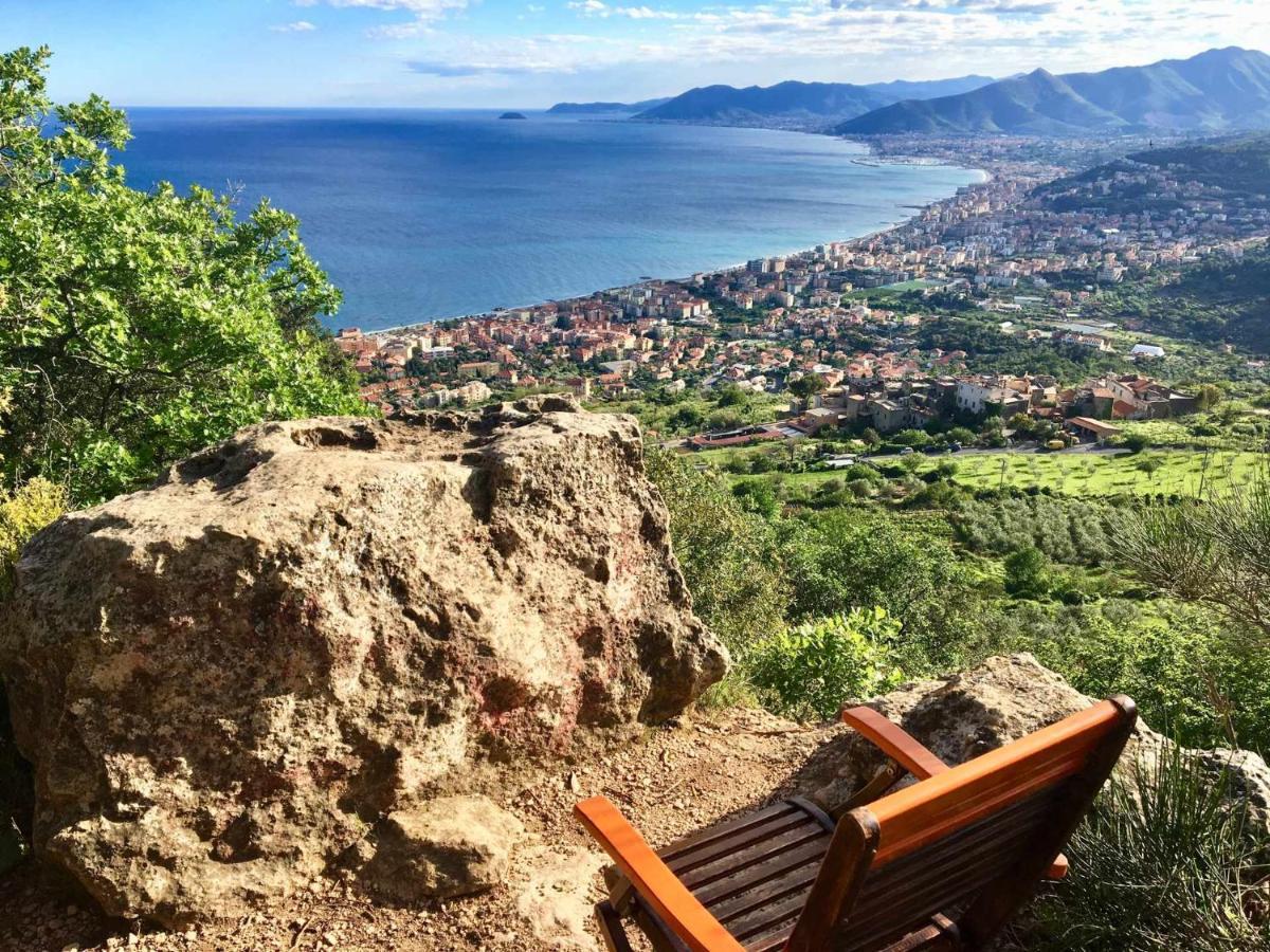 Le Torri Riviera Holiday Albenga Ngoại thất bức ảnh